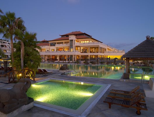 Apartamentos Regency Country Club