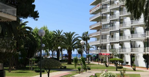 Apartamentos Rentalmar Aries Plus