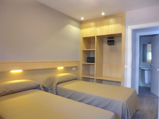 Apartamentos Rentalmar Navarra Family Suites