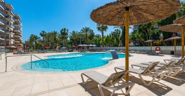 Apartamentos Rentalmar Salou Playa Family Suites