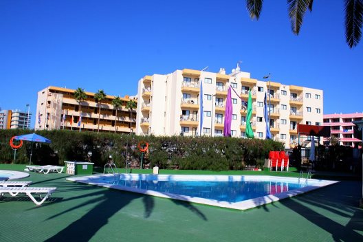 Apartamentos Roca Verde