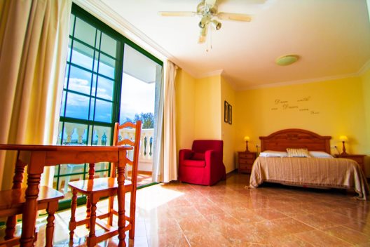 Apartamentos Roquetas Beach & Playa Serena Golf Village