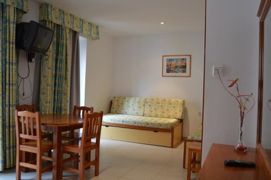 Apartamentos Royal