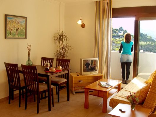 Apartamentos Rurales Serrella