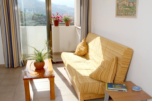 Apartamentos Rurales Serrella