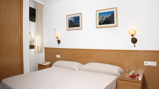 Apartamentos Rurales Serrella