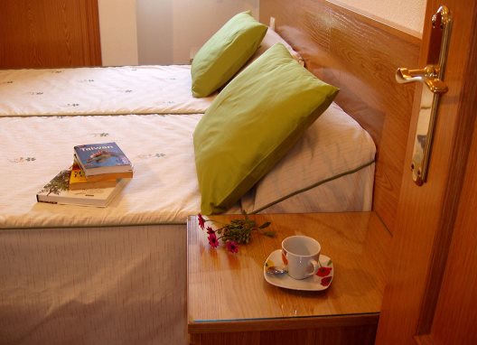 Apartamentos Rurales Serrella