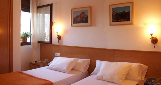 Apartamentos Rurales Serrella