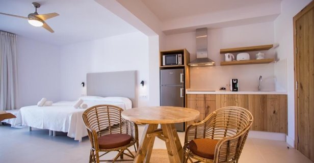 Apartamentos Sa Cala Suites