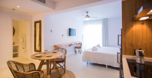 Apartamentos Sa Cala Suites