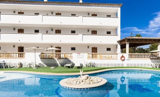 Apartamentos Sa Torre
