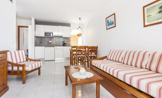 Apartamentos Sa Torre