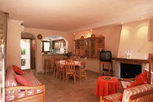 Apartamentos Sa Torre
