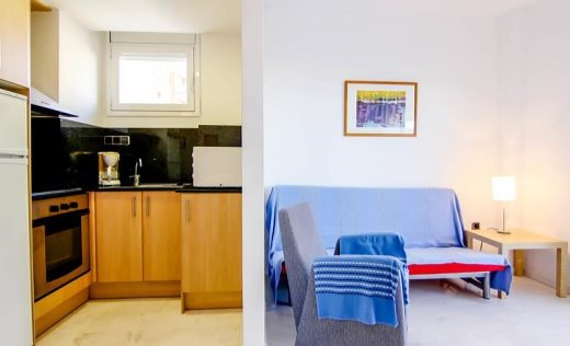 Apartamentos S'abanell Central Park