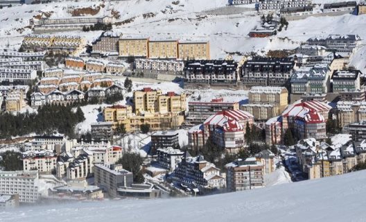 Apartamentos Sabica Nevada Gorbea