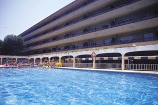 Apartamentos Salles Beach