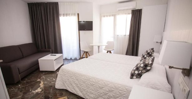 Apartamentos San Jaime Center Suites