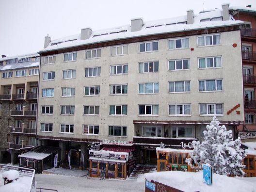 Apartamentos Sapporo 3000