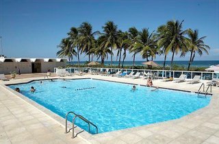 Apartamentos Seacoast Suites