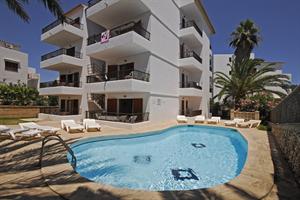 Apartamentos Ses Cases De Cala Ferrera