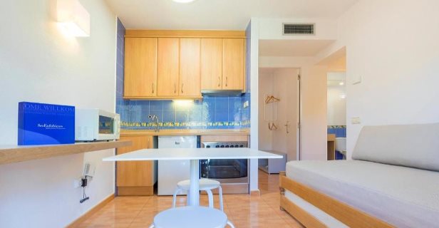 Apartamentos Ses Eufabietes