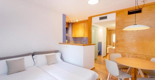 Apartamentos Ses Eufabietes