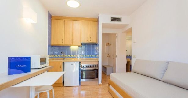 Apartamentos Ses Eufabietes