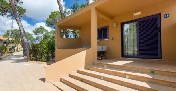 Apartamentos Ses Eufabietes