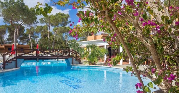 Apartamentos Ses Eufabietes