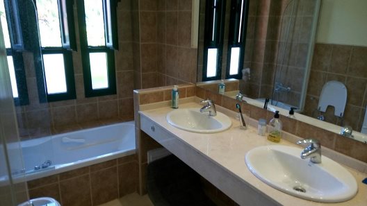 Apartamentos Sierra Cortina Resort