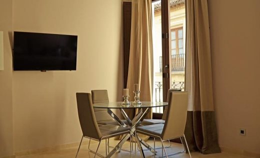 Apartamentos Siloe Plaza