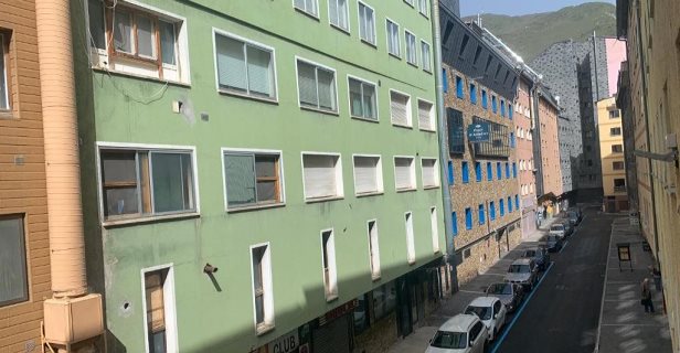 Apartamentos Sky 3000
