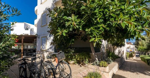 Apartamentos Sol Ponent