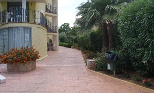 Apartamentos Sol Y Mar 3000