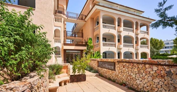 Apartamentos S'olivera