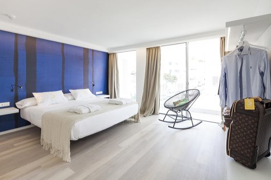 Apartamentos Sud Ibiza Suites