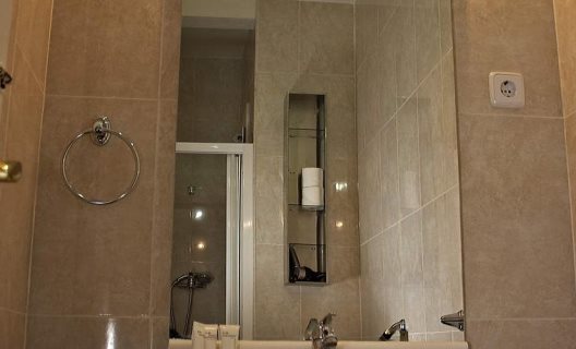 Apartamentos Suites Gracia Estudios