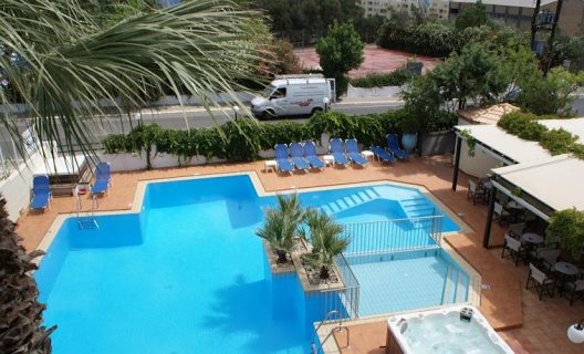 Apartamentos Sunny Suites