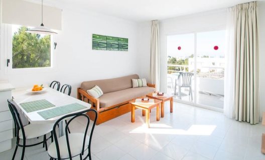 Apartamentos Sunset Oasis Ibiza