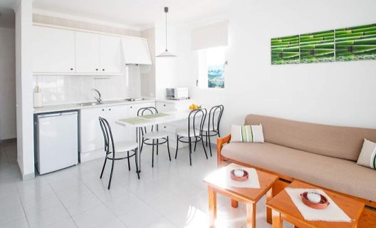 Apartamentos Sunset Oasis Ibiza