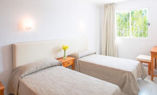 Apartamentos Sunset Oasis Ibiza