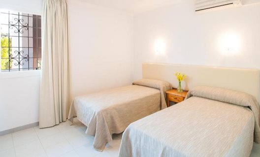 Apartamentos Sunset Oasis Ibiza