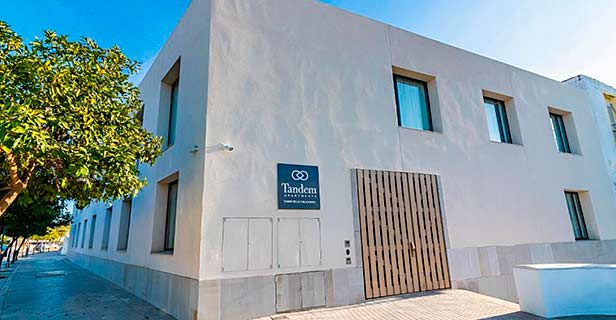 Apartamentos Tandem Torre De La Calahorra