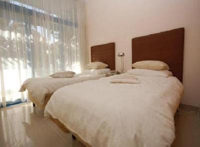Apartamentos Terracos Do Milenio II