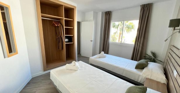 Apartamentos The Palm Star Ibiza