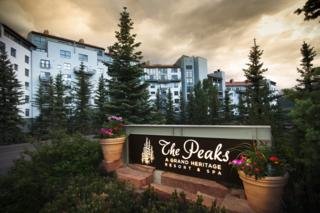 Apartamentos The Peaks Resort And Spa