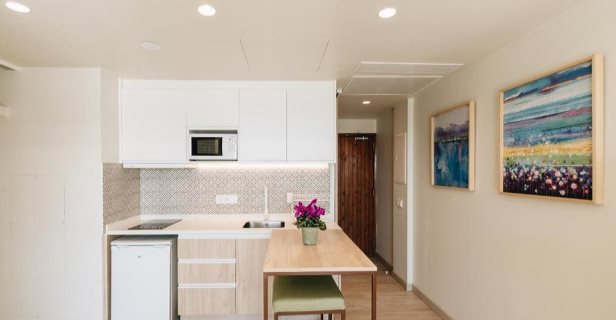 Apartamentos The White Ibiza
