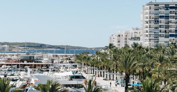 Apartamentos The White Ibiza