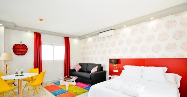 Apartamentos The Zentral Arenal Suites