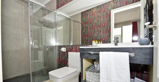Apartamentos The Zentral Arenal Suites